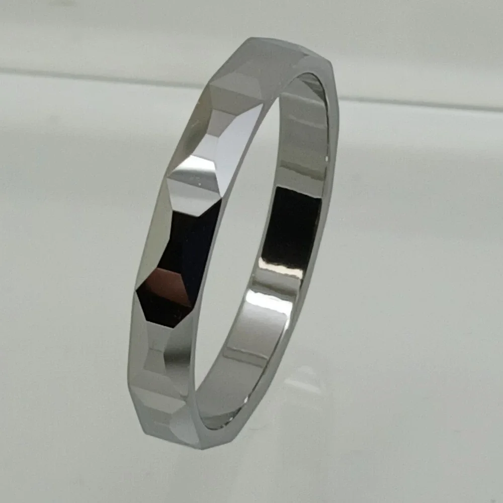 Vintage Tungsten Faceted Geometric Ring Silver Tone 4mm Band Size 11.5 Y2K NOS